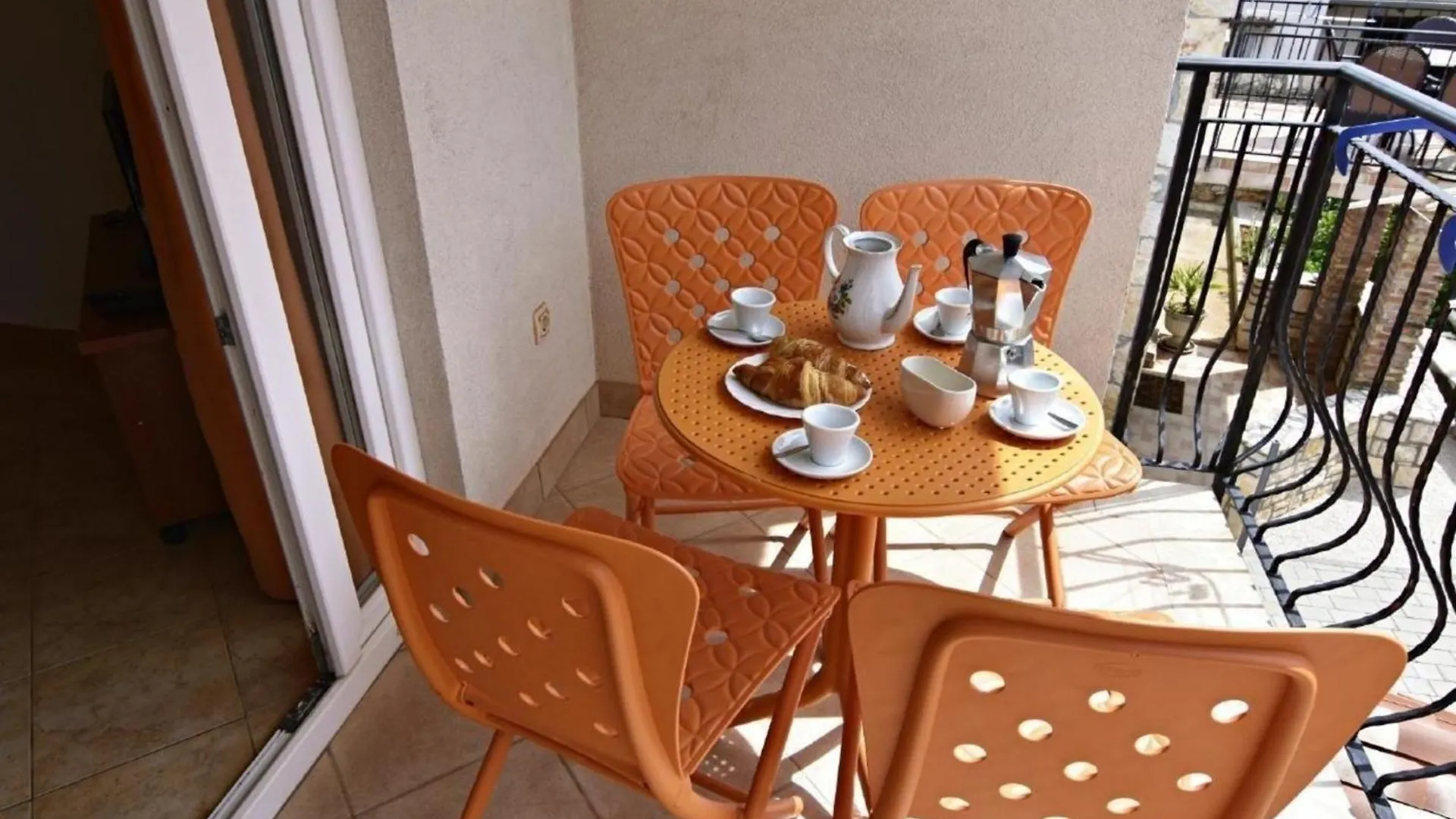 Klimatisierte Wohnung In Tar Mit Grill, Gemeinschaftlichem Pool Und Garten Poreč Apartament